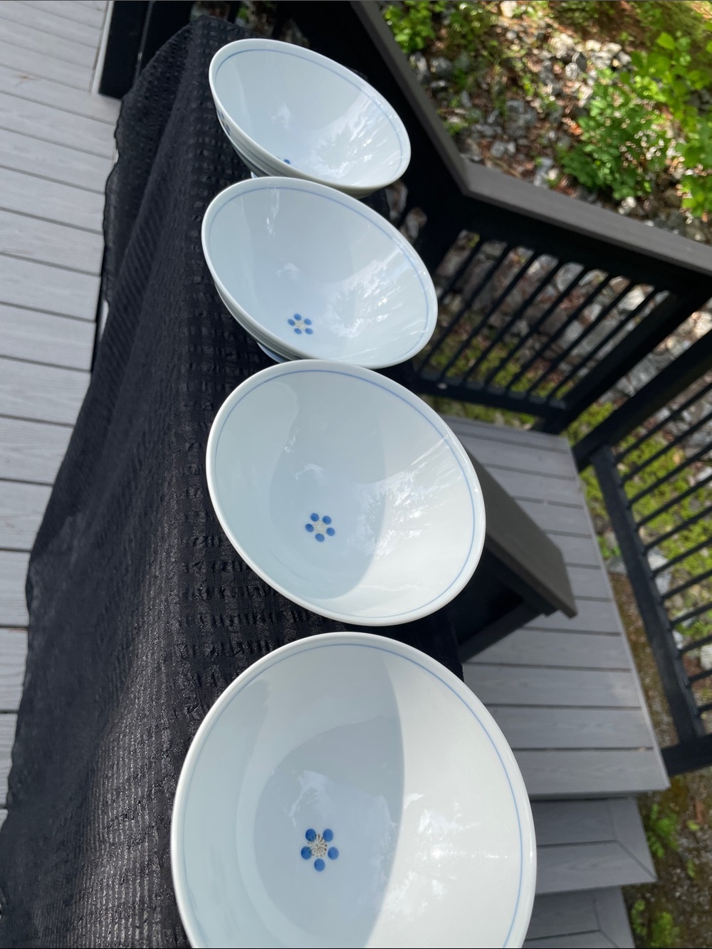❤️ 4 Vintage Handpainted & Signed Blue Floral Porcelain Rice Bowls - Set of 4 - Picture 9 of 9